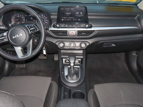 Used 2024 Kia Forte LXS image 10