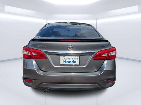 Used 2017 Nissan Sentra SR w/ SR Midnight Edition FWD image 4