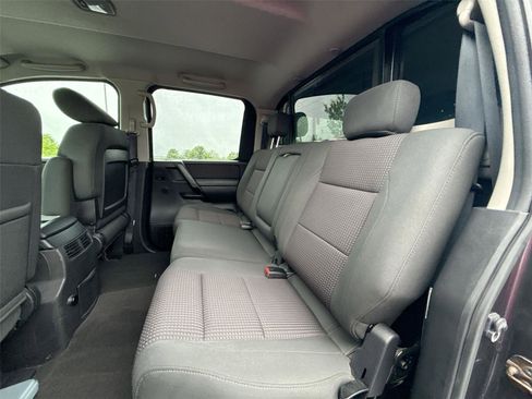 Used 2010 Nissan Titan SE w/ SE Value Truck Pkg AWD/4WD image 15