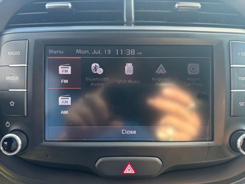 Used 2025 Kia Soul LX w/ LX Technology Package FWD image 29