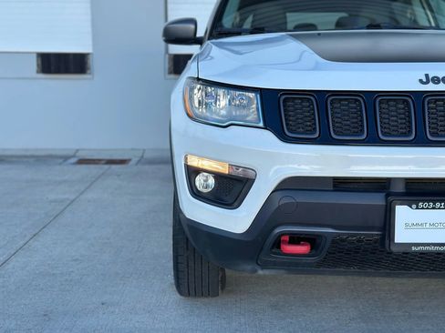 Used 2020 Jeep Compass Trailhawk image 9