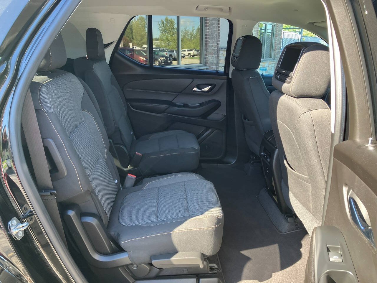 Used 2018 Chevrolet Traverse LT AWD/4WD image 17