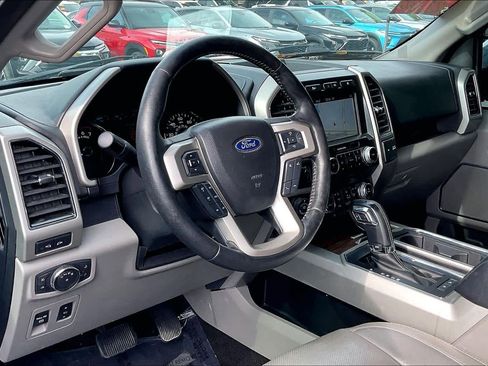 Used 2018 Ford F150 Lariat w/ Equipment Group 502A Luxury image 13