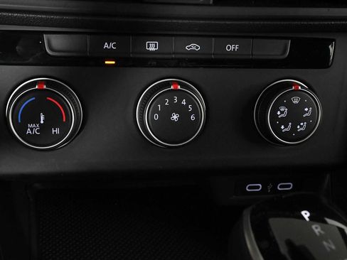 Certified 2023 Volkswagen Jetta Sport FWD image 24