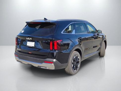 New 2026 Kia Sorento S w/ S Panoramic Sunroof Package FWD image 5