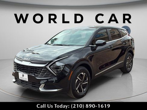 New 2025 Kia Sportage LX image 3