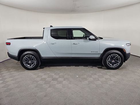 Used 2025 Rivian R1T Adventure image 6