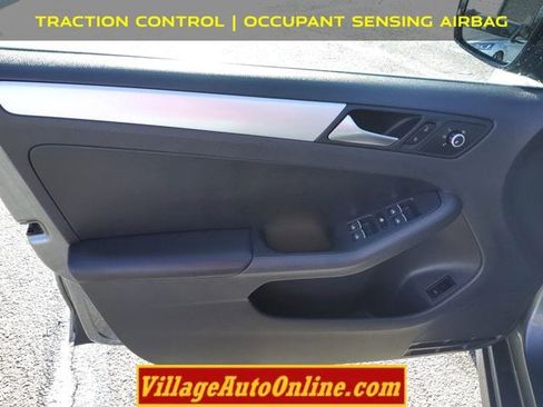 Used 2013 Volkswagen Jetta SE image 10