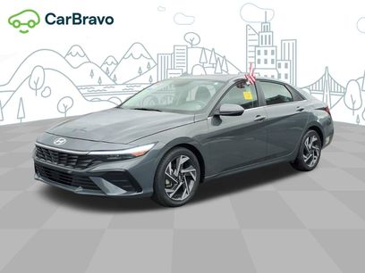 Used 2025 Hyundai Elantra Limited