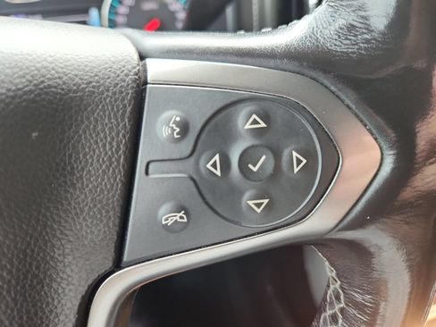 Used 2018 Chevrolet Silverado 1500 LTZ Z71 w/ LTZ Plus Package AWD/4WD image 19