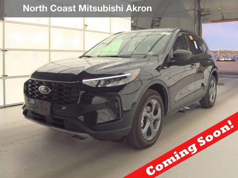 Used 2025 Ford Escape ST-Line AWD/4WD image 1