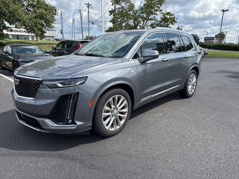 Used 2020 Cadillac XT6 Premium Luxury FWD image 8