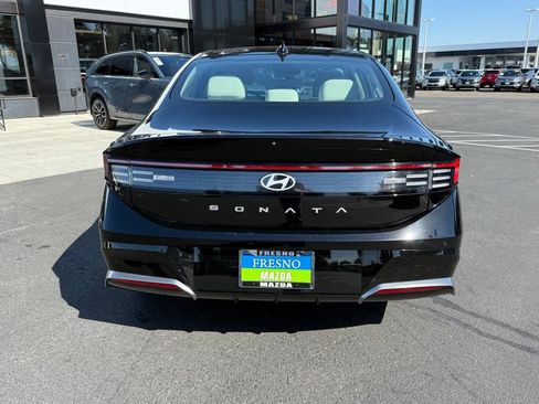 Used 2024 Hyundai Sonata SEL FWD image 9