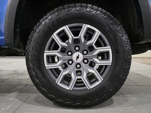 Used 2023 Chevrolet Colorado Z71 w/ Z71 Convenience Package 2 image 23