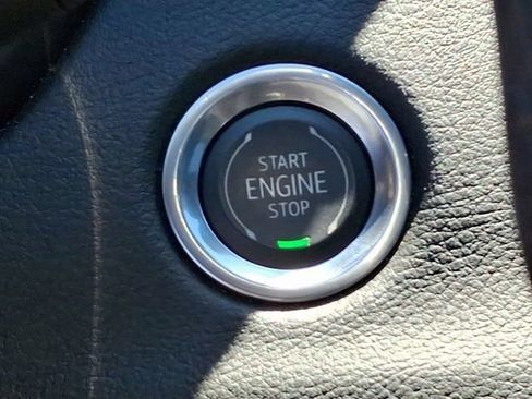 Used 2023 Cadillac XT4 Sport FWD image 37