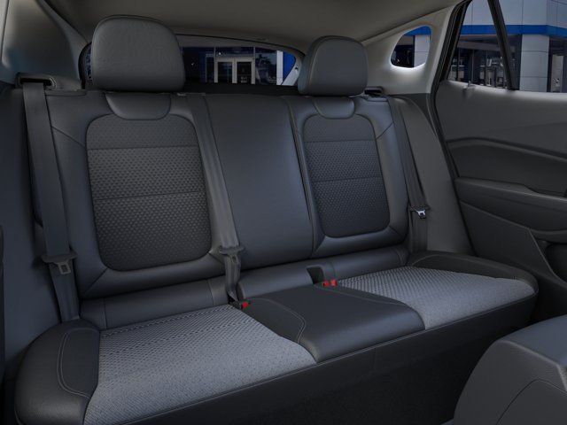 New 2026 Chevrolet Trax LT w/ Sunroof Package FWD image 17
