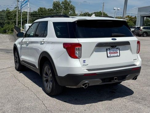 Used 2023 Ford Explorer XLT w/ Equipment Group 202A AWD/4WD image 6