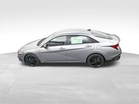 Certified 2026 Hyundai Elantra Sport FWD image 25
