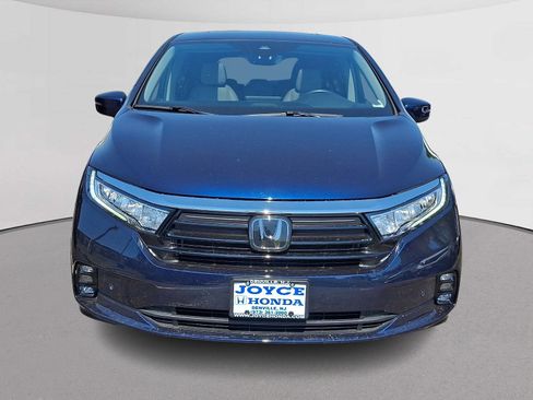Certified 2023 Honda Odyssey Touring image 3