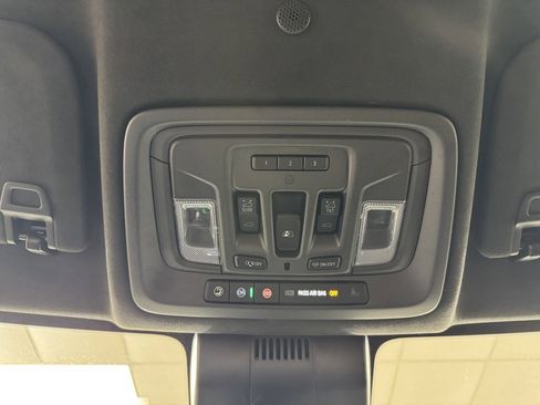 Used 2024 GMC Sierra 2500 Denali Ultimate image 42