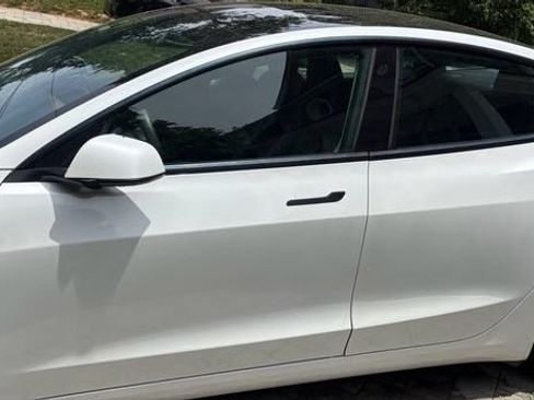 Used 2021 Tesla Model 3 Standard Range Plus RWD image 4