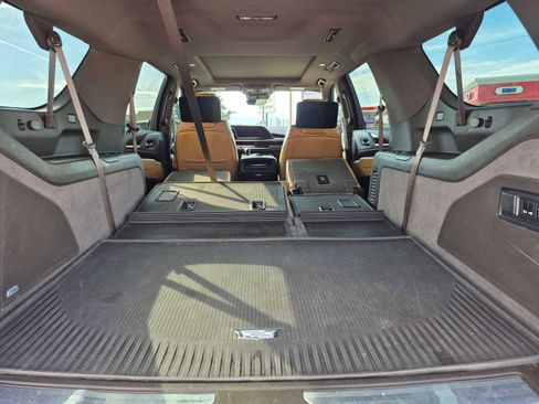 Used 2021 Cadillac Escalade ESV Premium Luxury w/ Driver Assist Tech Package image 8