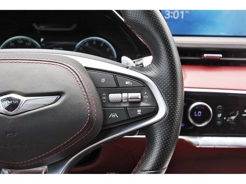Used 2023 Genesis GV70 2.5T w/ Sport Prestige Package AWD/4WD image 19