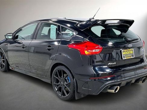 Used 2017 Ford Focus RS image 4