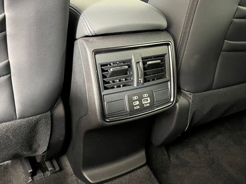 Used 2026 Subaru Forester Limited AWD/4WD image 28