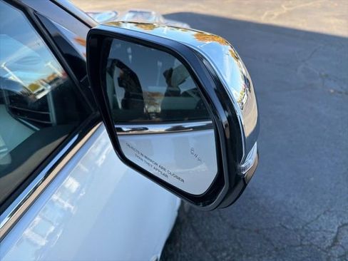 Used 2024 Toyota Sequoia Capstone image 9