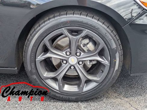 Used 2022 Chevrolet Malibu LT FWD image 12