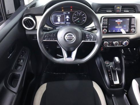 Used 2020 Nissan Versa SV FWD image 29