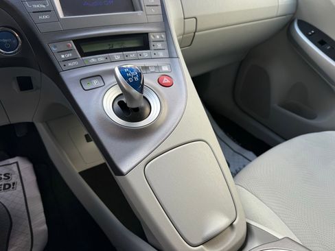 Used 2012 Toyota Prius Two image 44