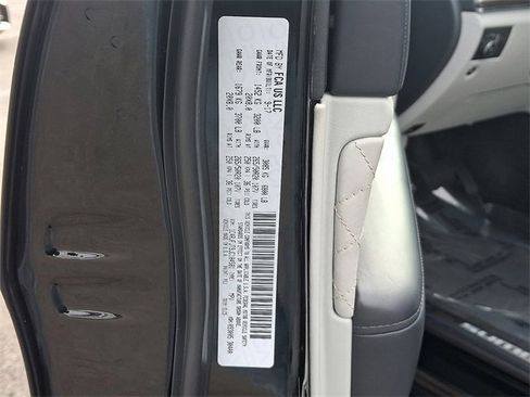 Used 2018 Jeep Grand Cherokee Summit image 30