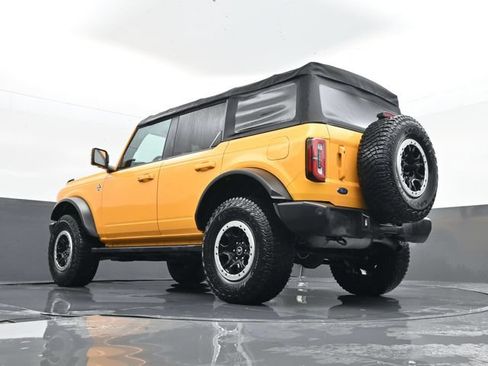 Used 2022 Ford Bronco Outer Banks w/ Sasquatch Package AWD/4WD image 24
