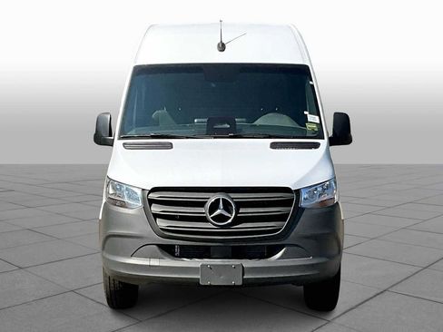 New 2025 Mercedes-Benz Sprinter 2500 image 2