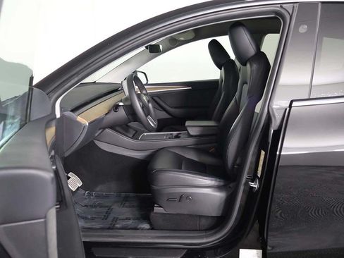 Used 2023 Tesla Model Y Performance AWD/4WD image 30