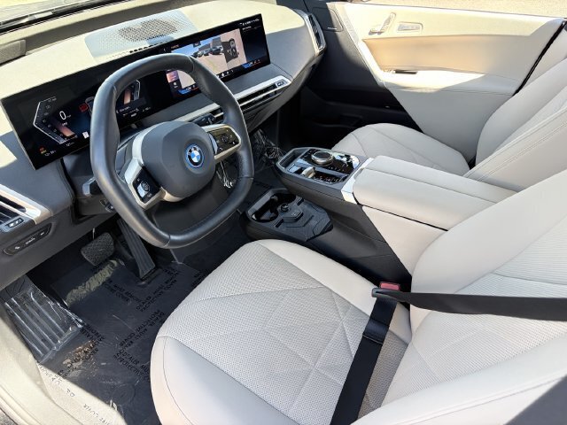 Used 2024 BMW iX xDrive50 w/ Convenience Package AWD/4WD image 20