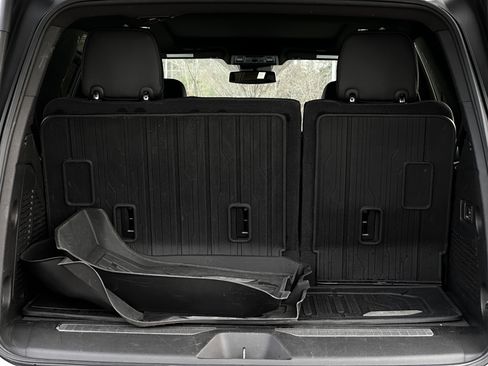 Used 2024 GMC Yukon Denali AWD/4WD image 29