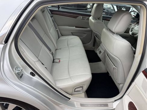 Used 2011 Toyota Avalon Limited FWD image 26