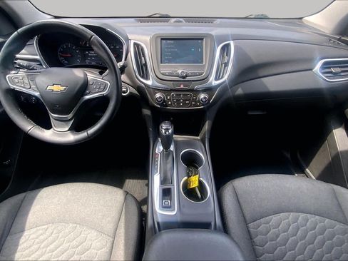 Used 2018 Chevrolet Equinox LT FWD image 14