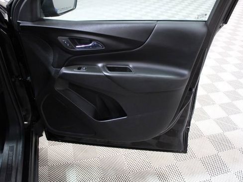 Used 2024 Chevrolet Equinox LT image 23