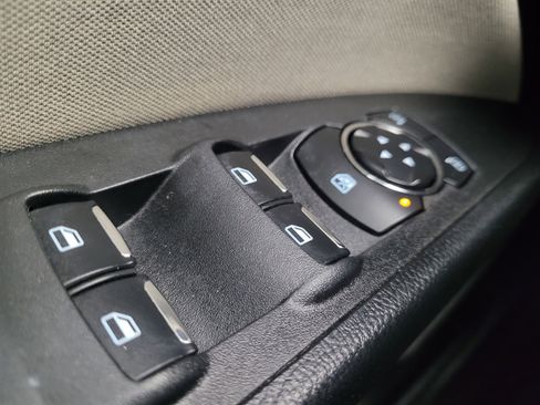 Used 2018 Ford Fusion S image 27