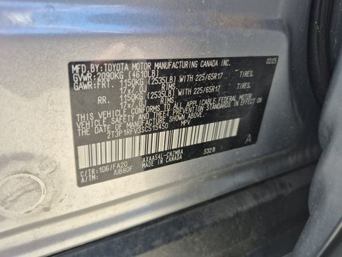 Used 2025 Toyota RAV4 XLE AWD/4WD image 26
