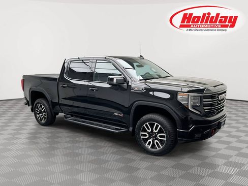 Used 2024 GMC Sierra 1500 AT4 w/ Technology Package AWD/4WD image 1