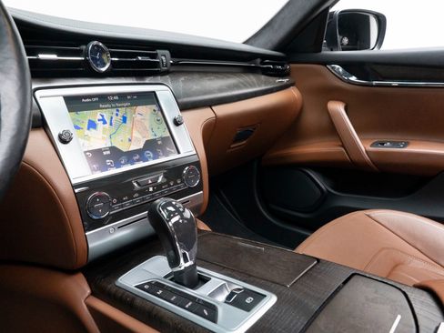 Used 2014 Maserati Quattroporte GTS RWD image 27