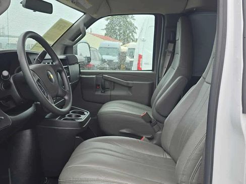 Used 2025 Chevrolet Express 2500 Extended w/ Driver Convenience Package RWD image 23