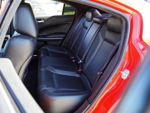 Used 2022 Dodge Charger SXT w/ Leather Interior Group RWD image 9