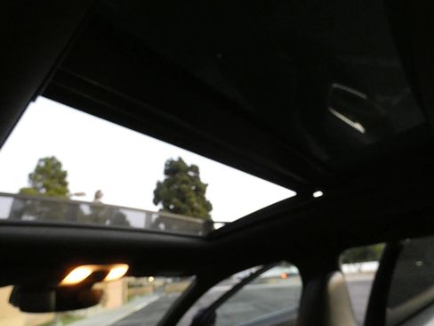 Used 2016 Volvo XC60 T6 Platinum image 43