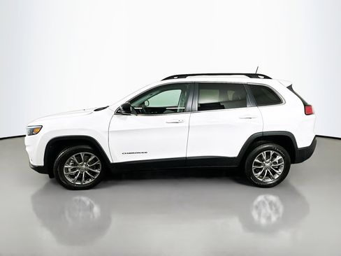 Used 2022 Jeep Cherokee Latitude Lux w/ Mopar Interior Package image 4